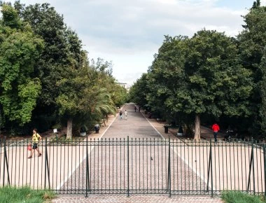 Ομάδα αναρχικών απειλεί τους κατοίκους του Πεδίου του Άρεως: «Θα περνάτε μόνο τρέχοντας»